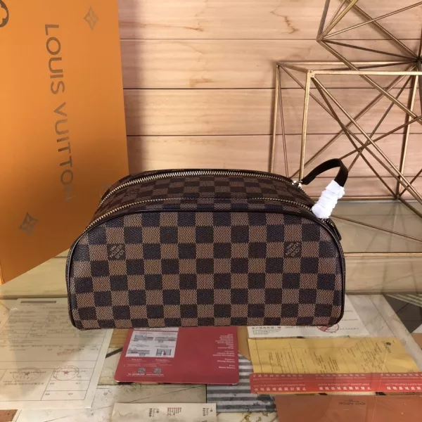 ルイヴィトンバッグコピー 2021新品注目度NO.1 Louis Vuitton 男女兼用 セカンドバッグ