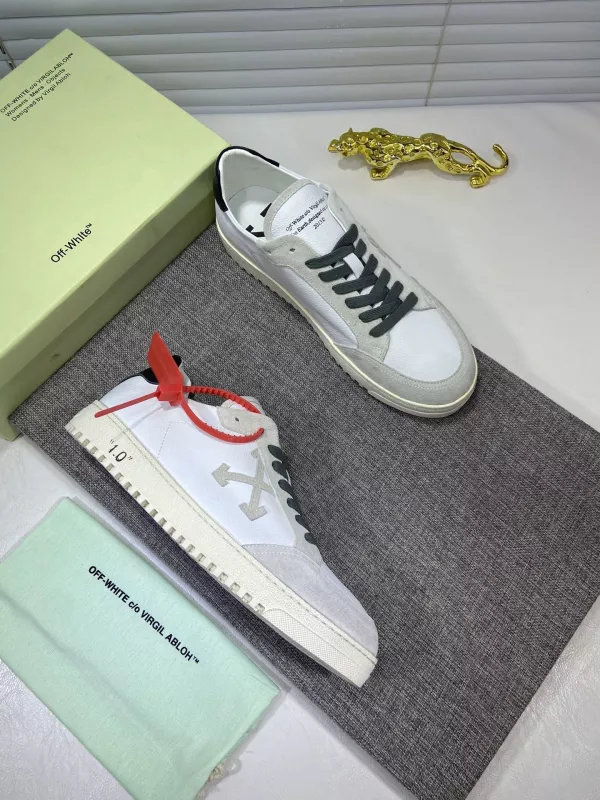 オフホワイト 靴コピー 大人気2021新品 Off-White メンズ カジュアルシューズ