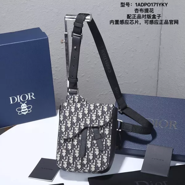ディオールバッグコピー 定番人気2021新品 Dior メンズ ボディバッグ
