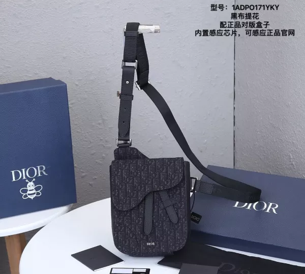 ディオールバッグコピー 2021新品注目度NO.1 Dior メンズ ボディバッグ