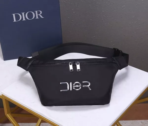 ディオールバッグコピー 定番人気2021新品 Dior メンズ ウエストポーチ