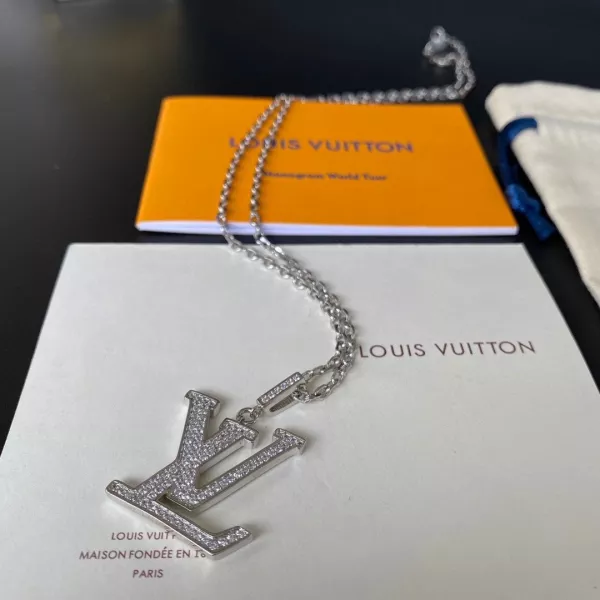 ルイヴィトンネックレスコピー 定番人気2021新品 Louis Vuitton 男女兼用 ネックレス