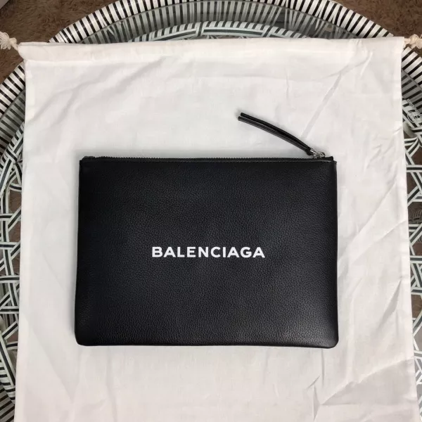バレンシアガバッグコピー 定番人気2021新品 BALENCIAGA レディース セカンドバッグ