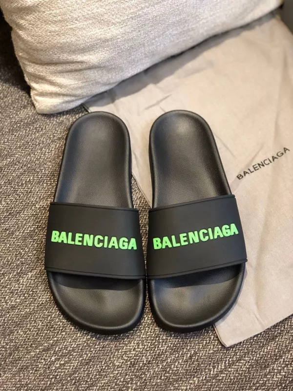 バレンシアガ 靴コピー 大人気2021新品 BALENCIAGA メンズ サンダル-スリッパ