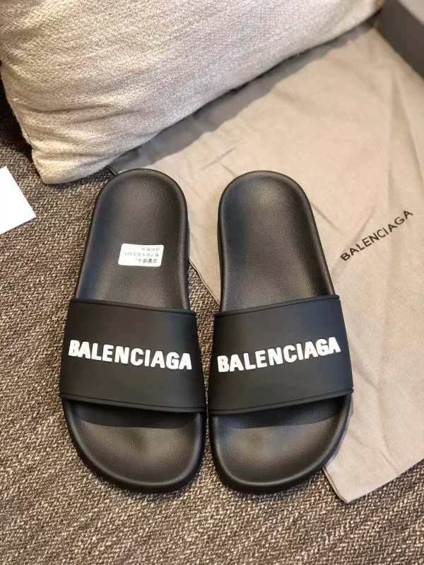 バレンシアガ 靴コピー 大人気2021新品 BALENCIAGA メンズ サンダル-スリッパ