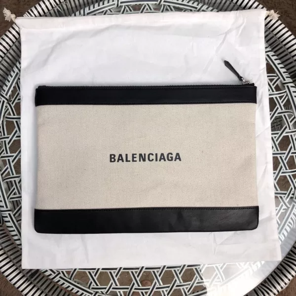 バレンシアガバッグコピー 2021新品注目度NO.1 BALENCIAGAレディース セカンドバッグ